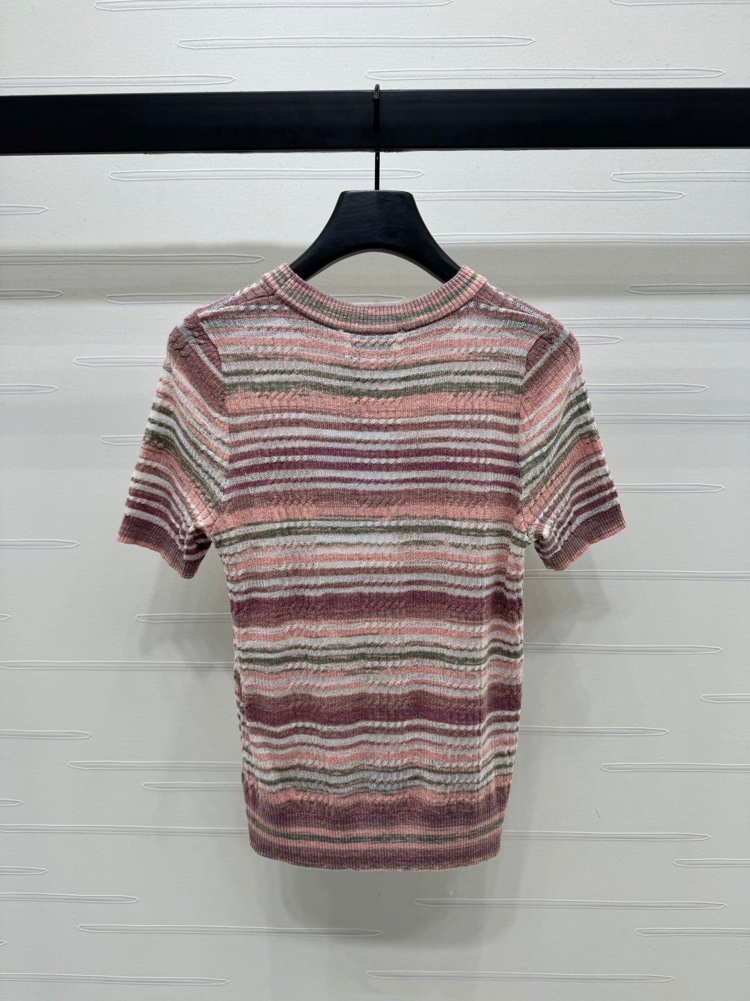 Contrast striped crew neck knit short sleeves