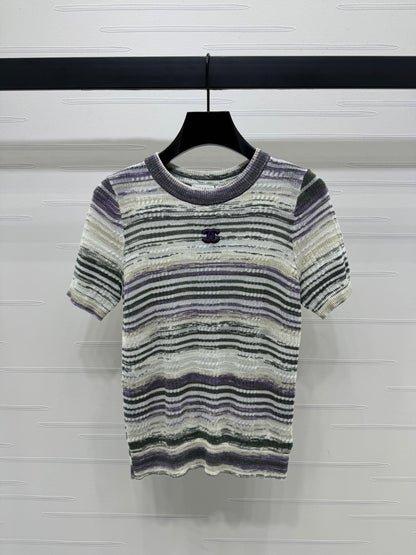 Contrast striped crew neck knit short sleeves