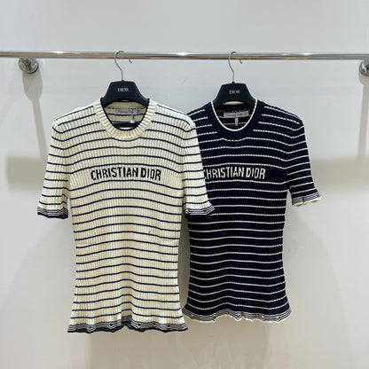 Striped short sleeves