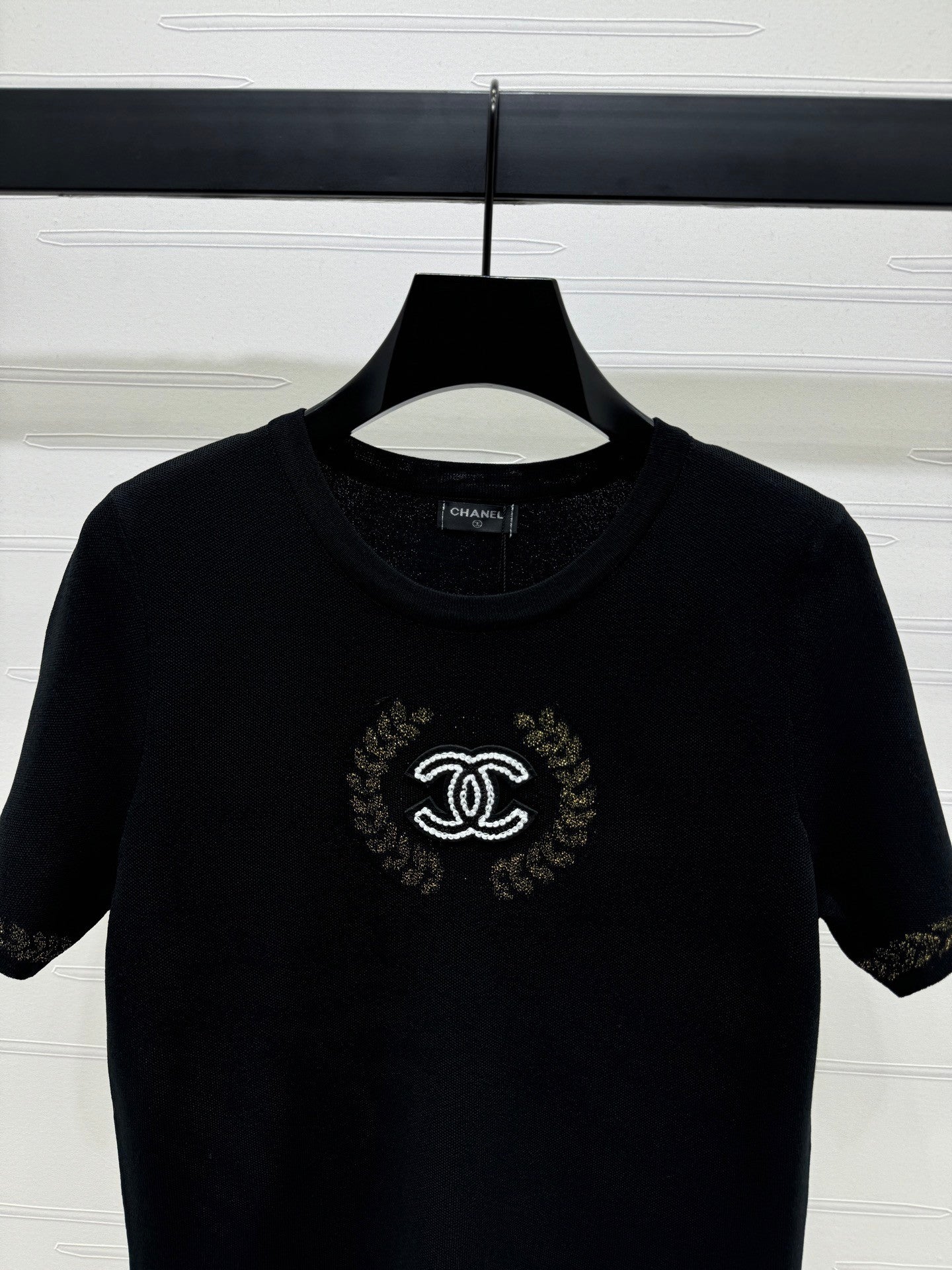 Crew neck knit short sleeves