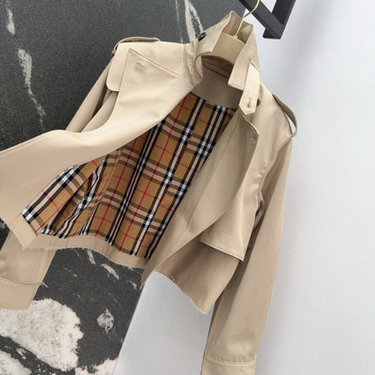 New arrival in early spring, short trench coat with plaid lining