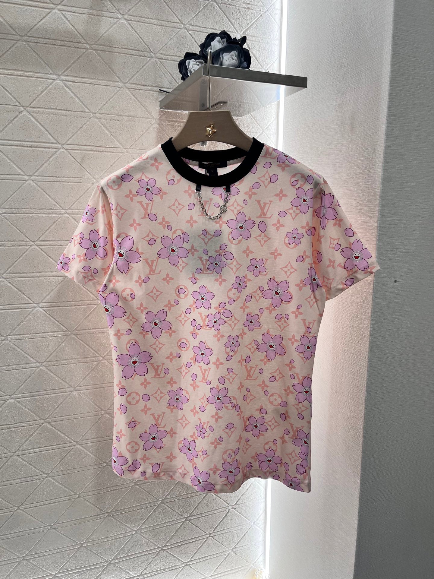 Round neck printed chain T-shirt