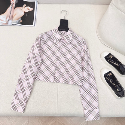 The latest spring and summer retro girl temperament short shirt