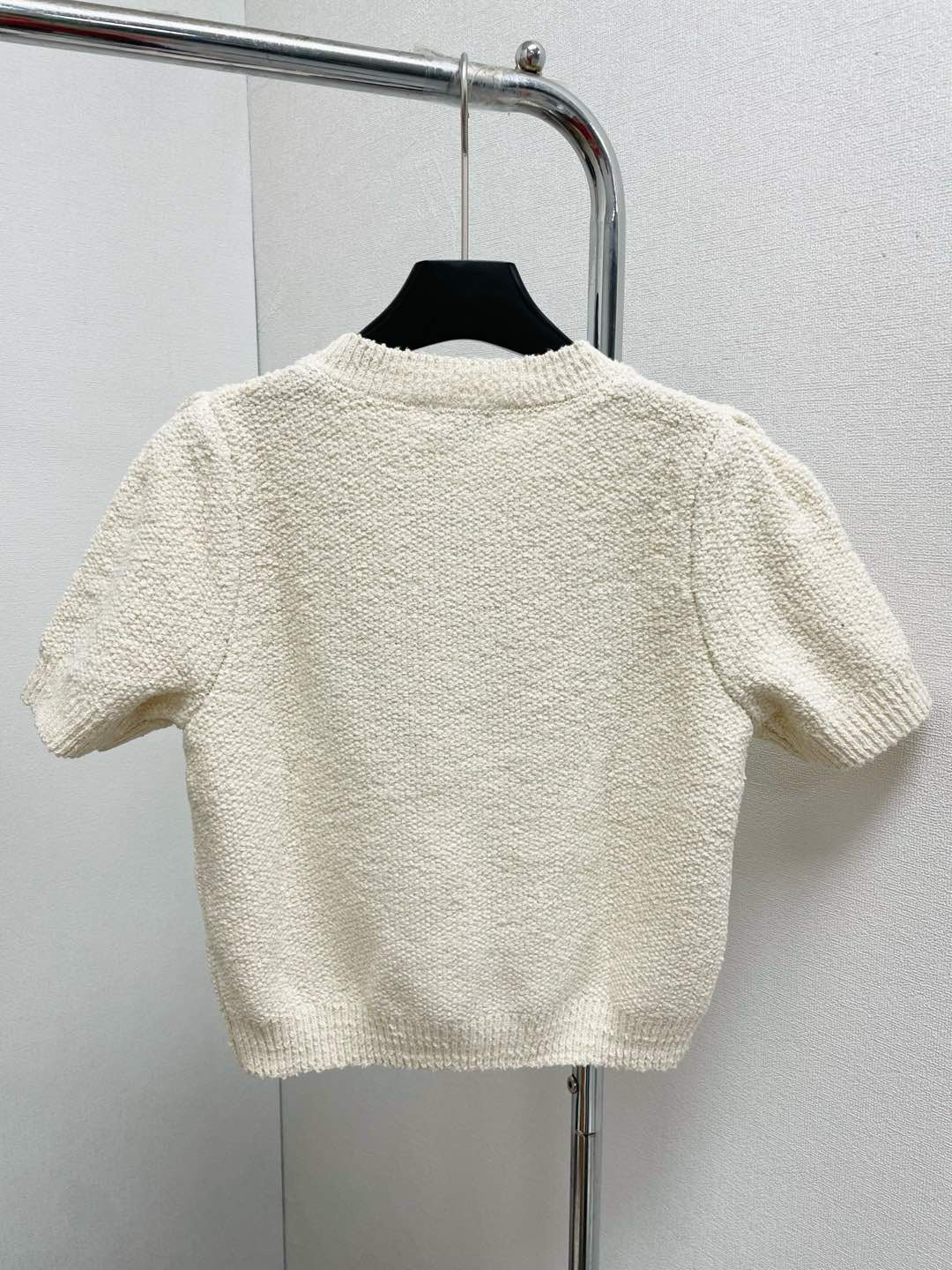 Cream puff cardigan T-shirt