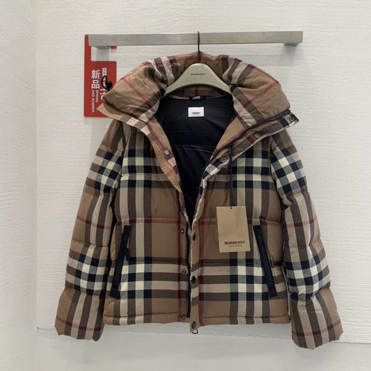 Classic plaid detachable sleeve zipper women's down jacket