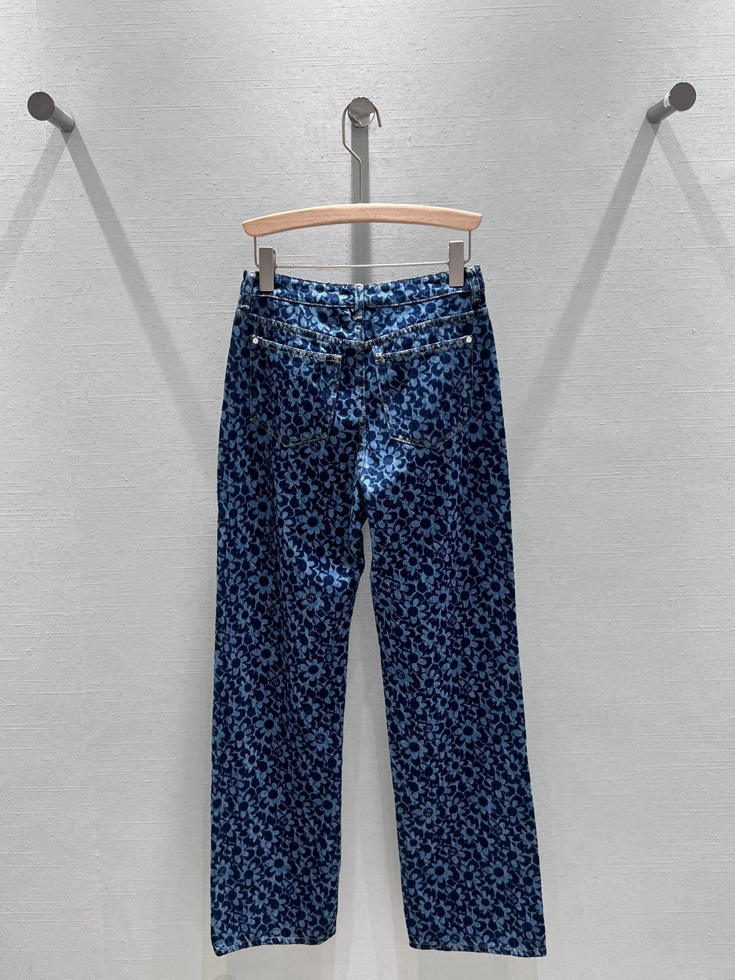 Full floral jacquard denim