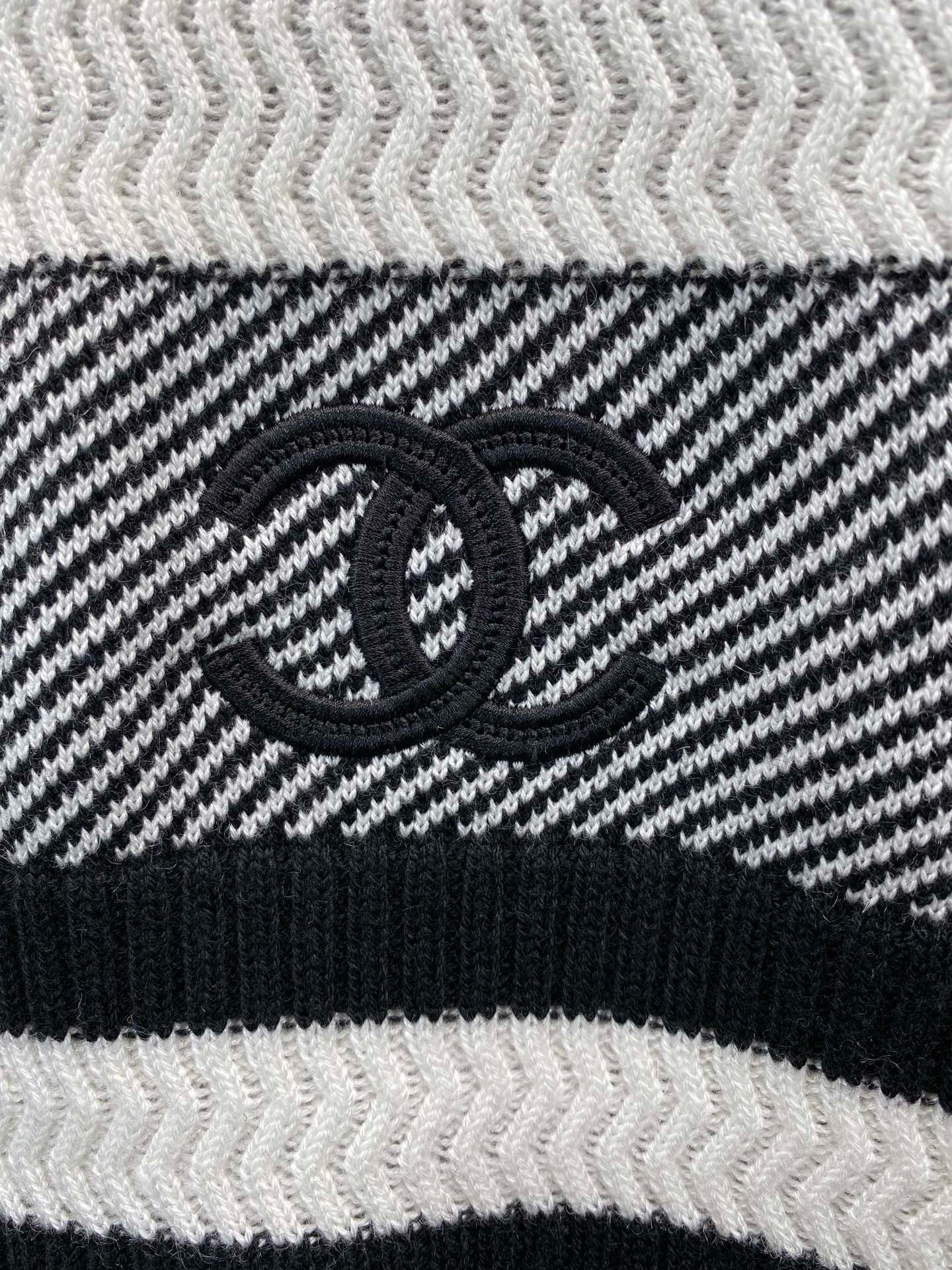 Double CC logo embroidered striped knitted pullover sweater